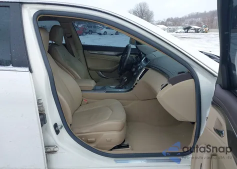 2008 Cadillac Cts Standard z USA, uszkodzony, nr VIN 1G6DF577580165847